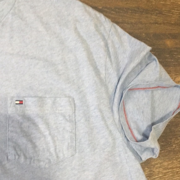 Mens Tommy Hilfiger T-shirt 👕 - Picture 2 of 6